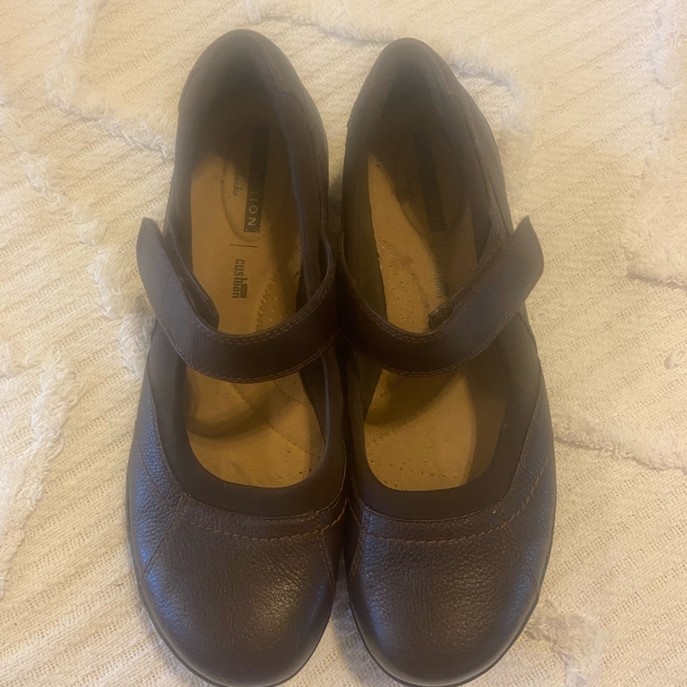 Clarks Collection Mary Jane's Size 10